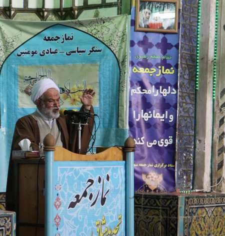 توسعه علمی و اجتماعی باید توام با افزایش معرفت و شناخت باشد