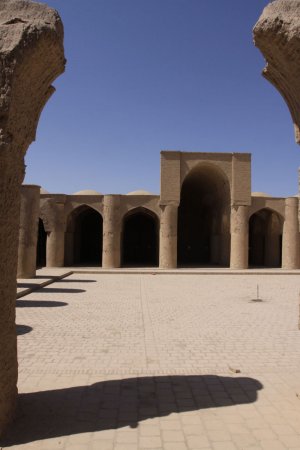 مسجد تاریخانه دامغان