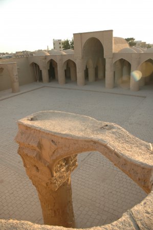 مسجد تاریخانه دامغان