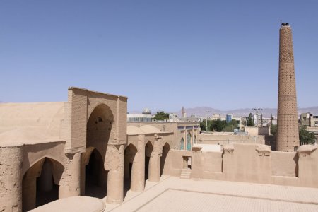 مسجد تاریخانه دامغان