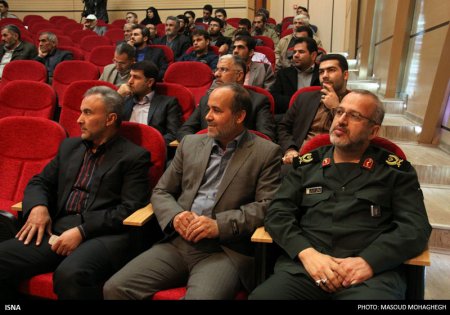 /گزارش تصويري/ مراسم رونمايي از 20 عنوان كتاب دفاع مقدس در سمنان