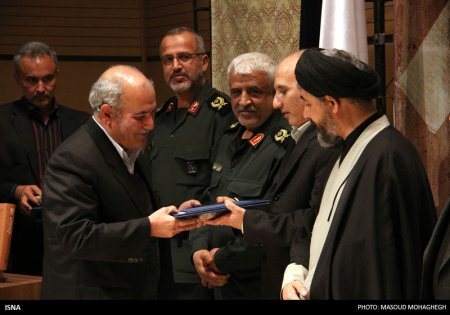 /گزارش تصويري/ مراسم رونمايي از 20 عنوان كتاب دفاع مقدس در سمنان