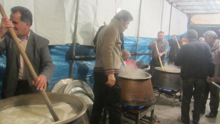 پخت حلیم نذری، سنت دیرینه مردم سمنان