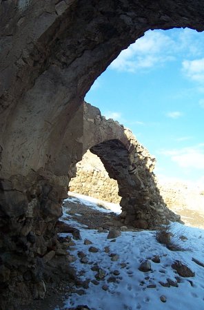 کاروان سرای سنگی آهوان