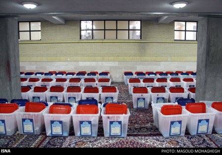 انتخابات دهمین دوره مجلس شورای اسلامی و پنجمین دوره مجلس خبرگان به روایت تصویر